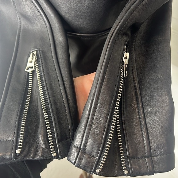 Gorgeous Black Soft Italian Leather Moto Jacket Size S - Picture 8 of 11